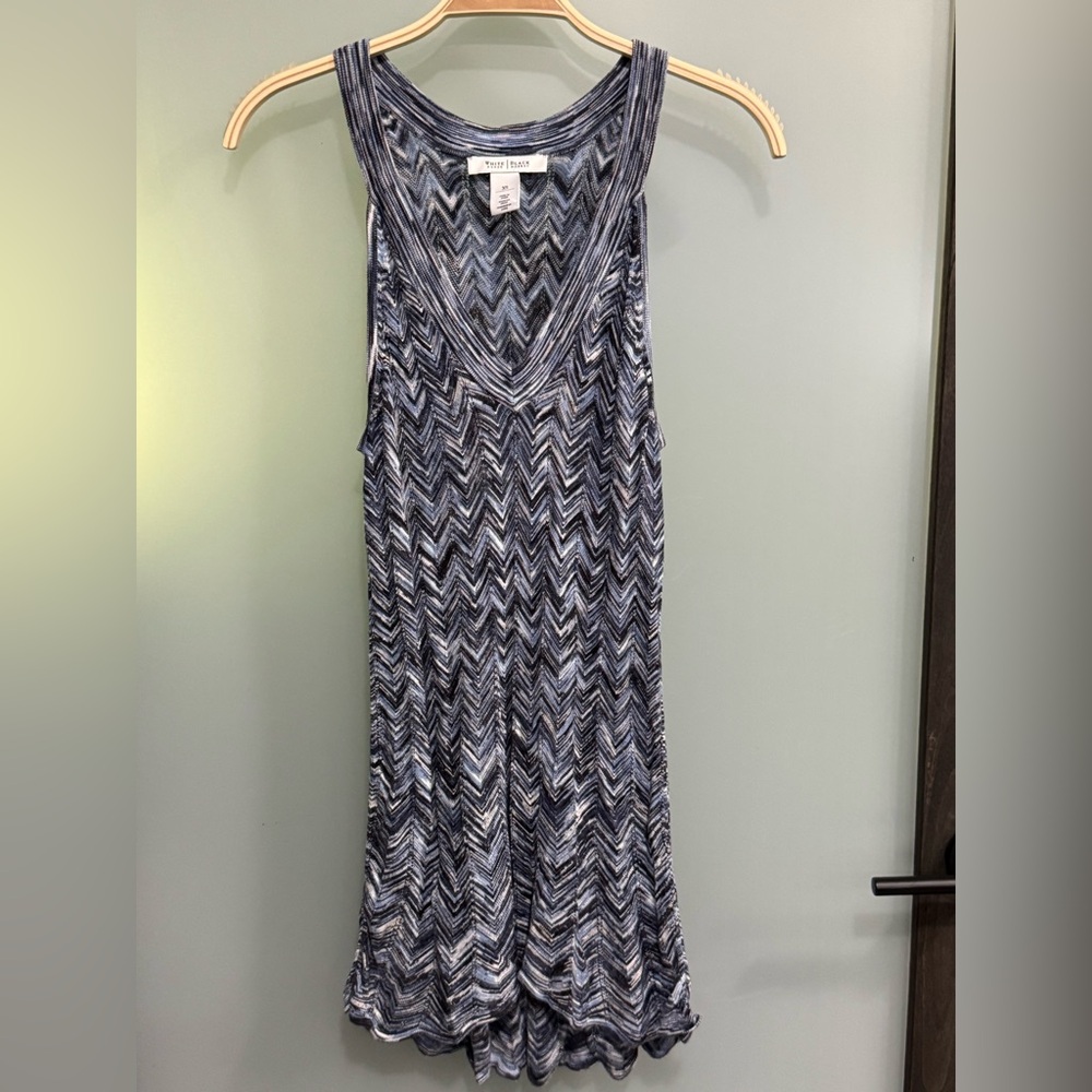 White House Black Market Blue & black  Chevron Mini Dress sized XS
